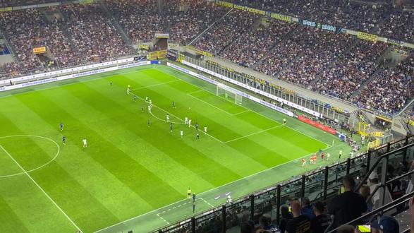 不仅是对罗 不仅是对罗