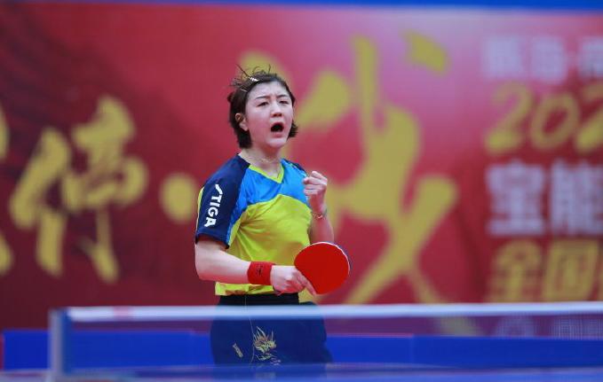 在攻防两端 在攻防两端