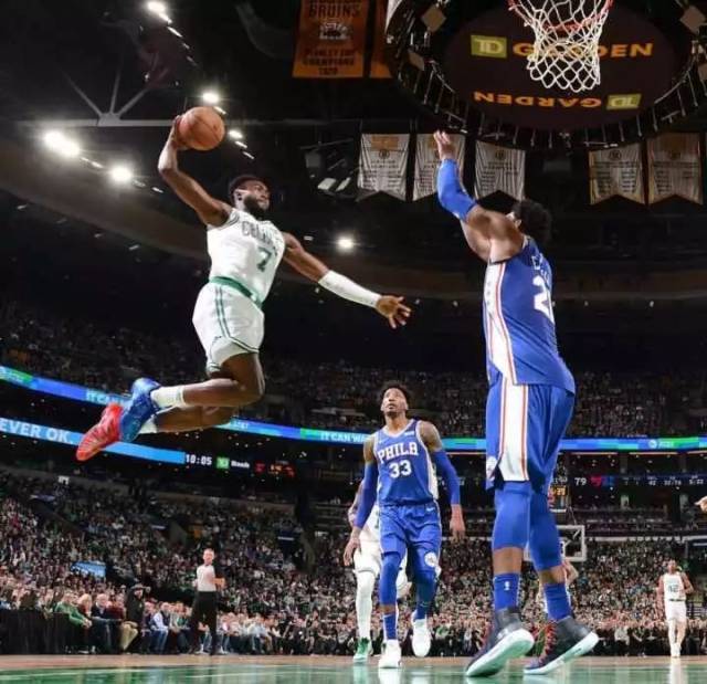 关键时刻依 关键时刻依